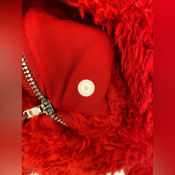 Lululemon Oh So Sherpa Full Zip Dark Red Size 6 - Picture 7 of 7